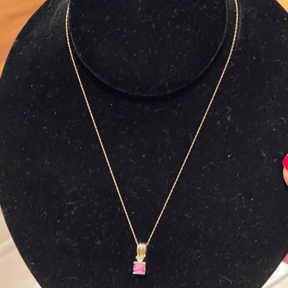 Pink sapphire, two tone, 14 karat gold modernist, diamond pendant - Picture 5 of 15